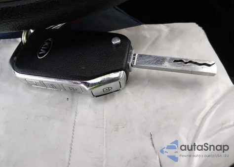 2020 Kia Forte Lxs z USA, uszkodzony, nr VIN 3KPF24AD0LE220165